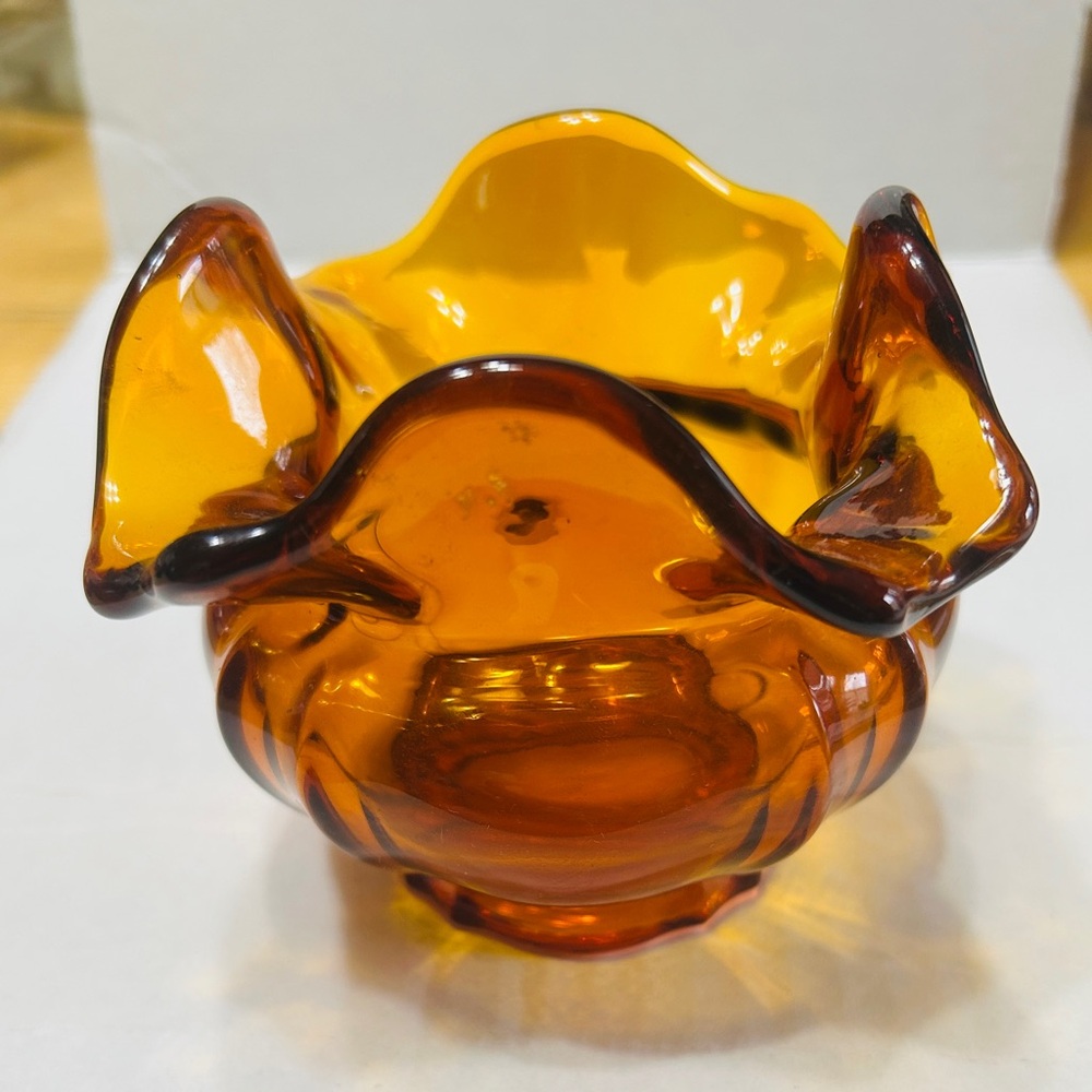Fenton Colonial Amber Aurora rose bowl, 1970’s, ruffled rim, mint condition.